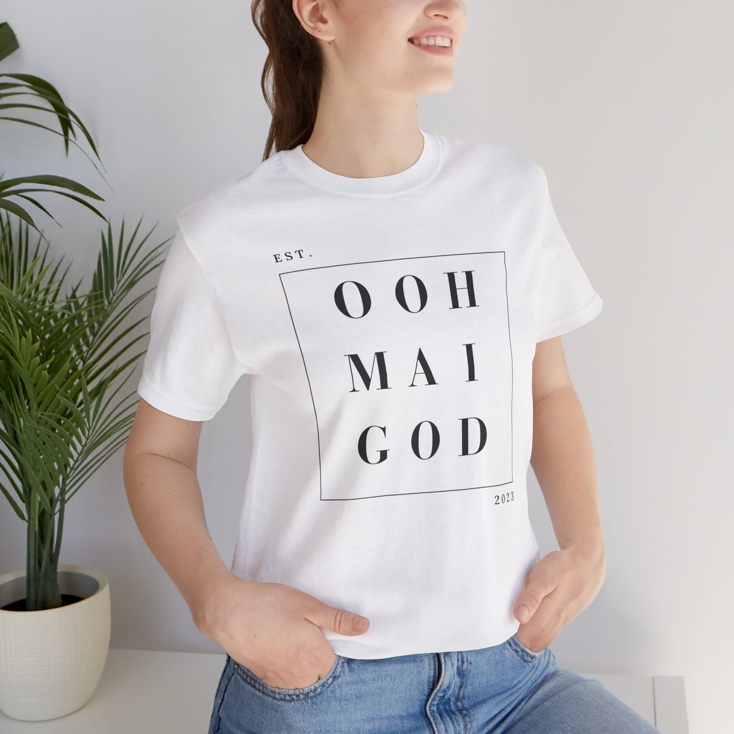 Ooh Mai God™ Unisex Short Sleeve Tee